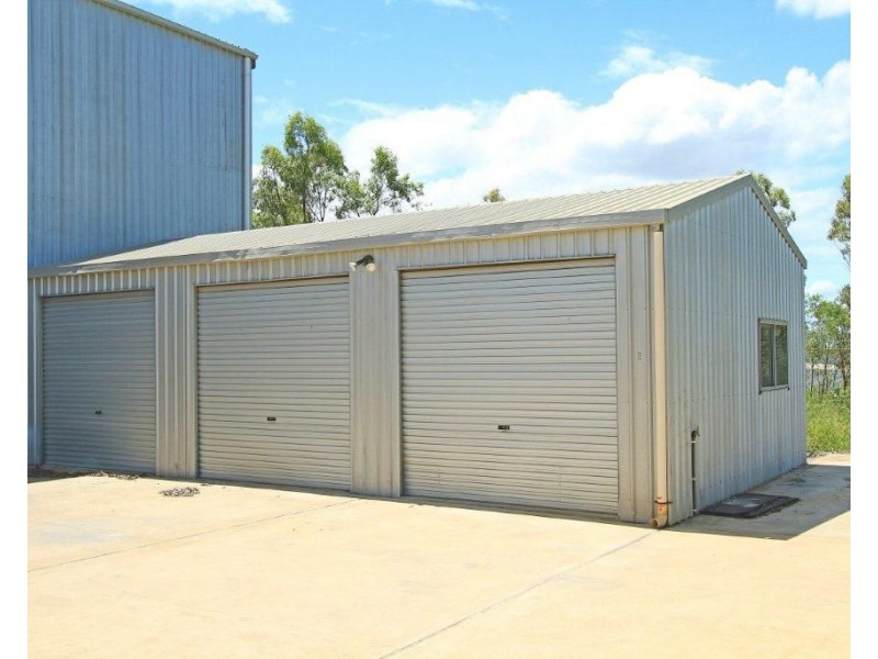 9 Bush Crescent, Parkhurst QLD 4702