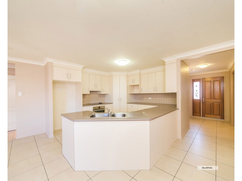 10 Sturt Court, Gracemere QLD 4702