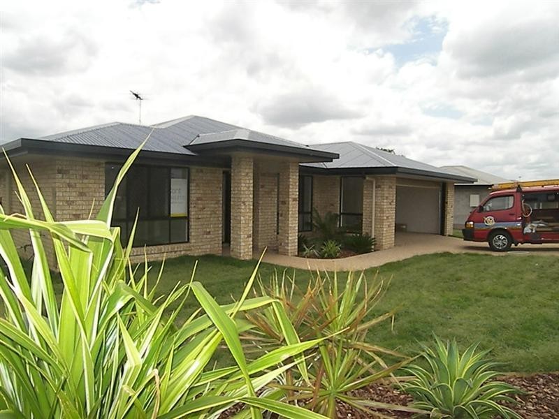 7 John Oxley Drive, Gracemere QLD 4702
