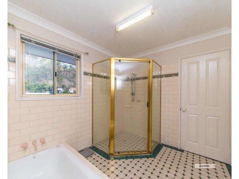 11 Blue Gum Terrace, Frenchville QLD 4701