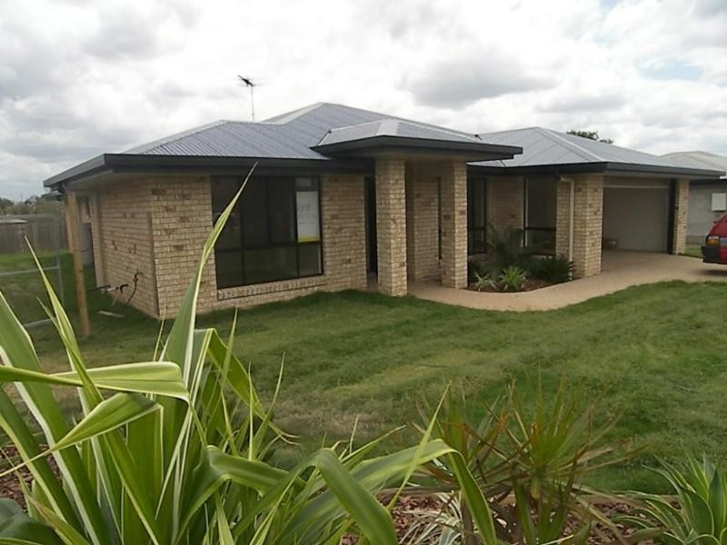 7 John Oxley Drive, Gracemere QLD 4702