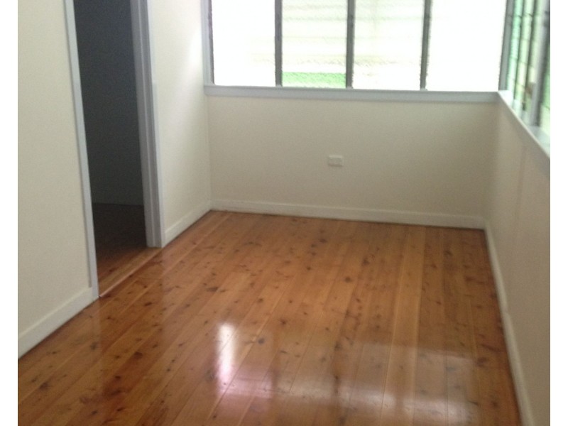 101 Livingstone Street, Berserker QLD 4701