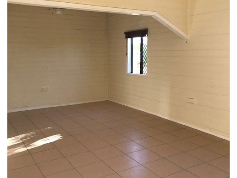 394 Murray Street, Depot Hill QLD 4700