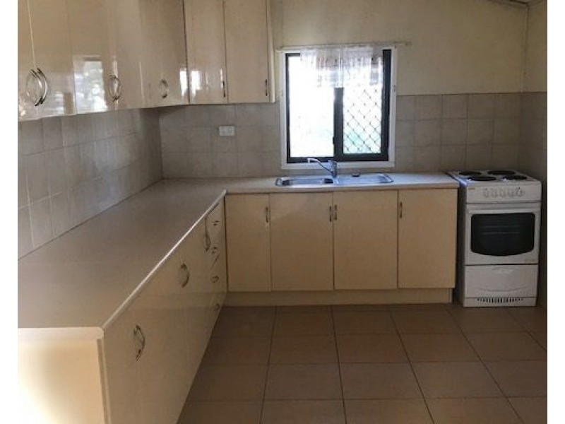 394 Murray Street, Depot Hill QLD 4700