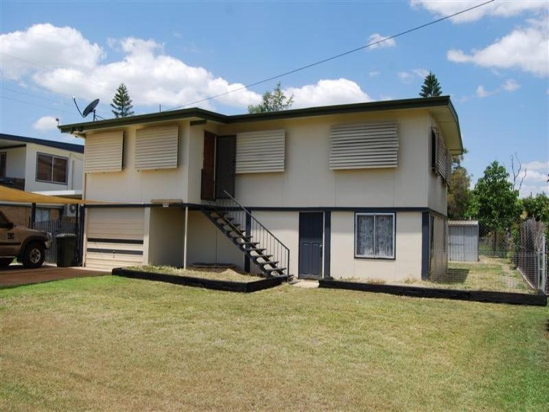 25A Main Street, Park Avenue QLD 4701