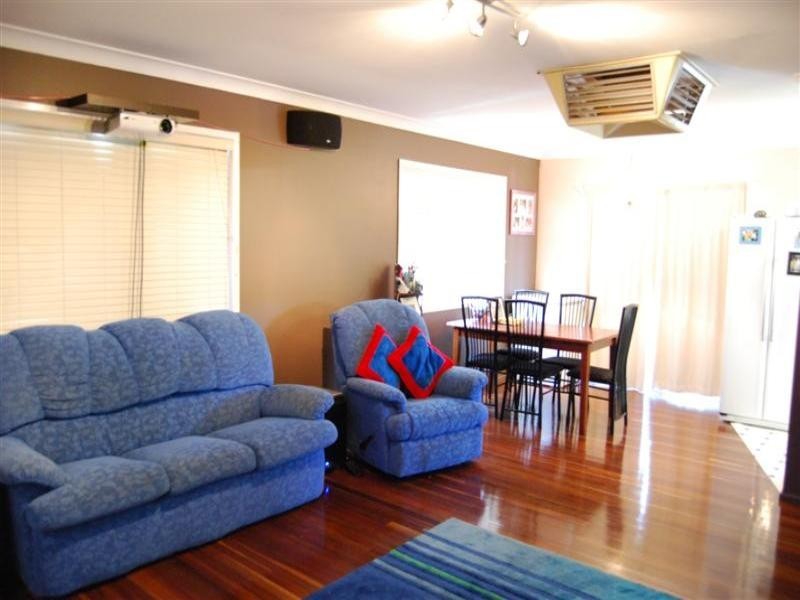 25A Main Street, Park Avenue QLD 4701