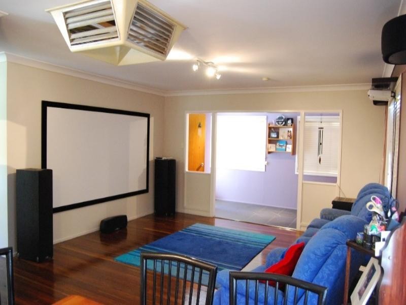 25A Main Street, Park Avenue QLD 4701