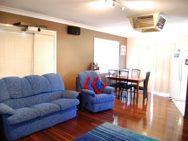 25A Main Street, Park Avenue QLD 4701