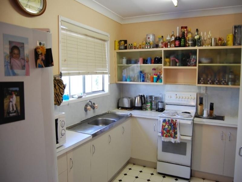 25A Main Street, Park Avenue QLD 4701