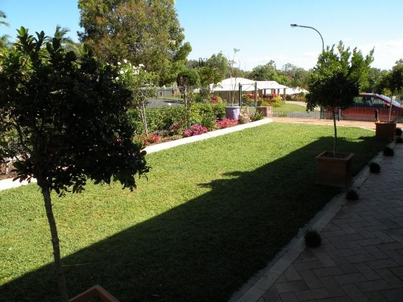 13 Davey Avenue, Frenchville QLD 4701