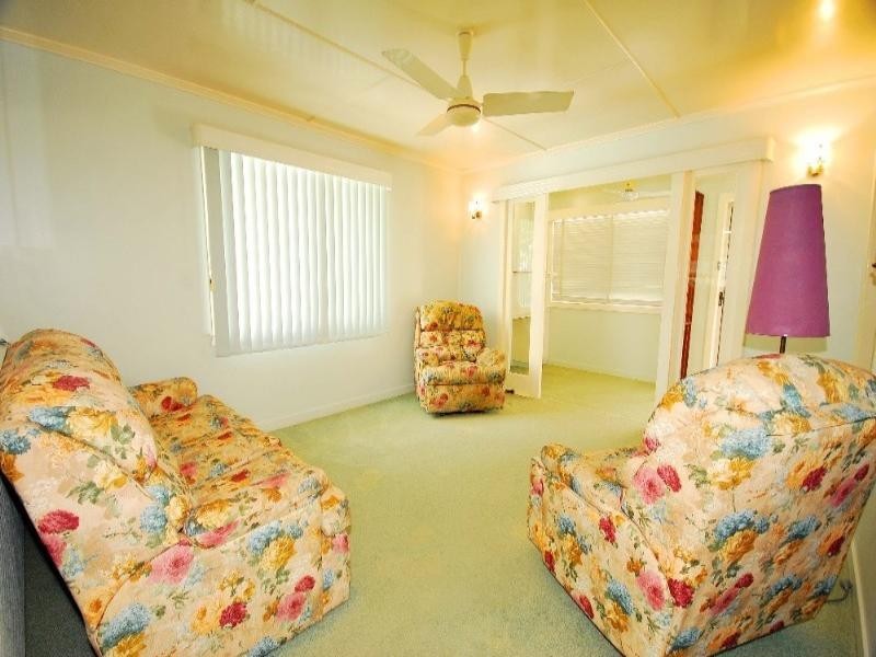 39 Beaney Street, Kawana QLD 4701