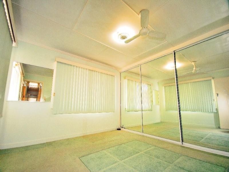 39 Beaney Street, Kawana QLD 4701