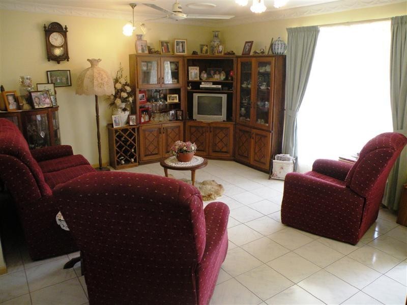 10 Ingham Street, Kawana QLD 4701