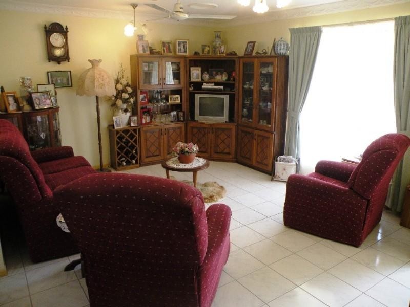 10 Ingham Street, Kawana QLD 4701