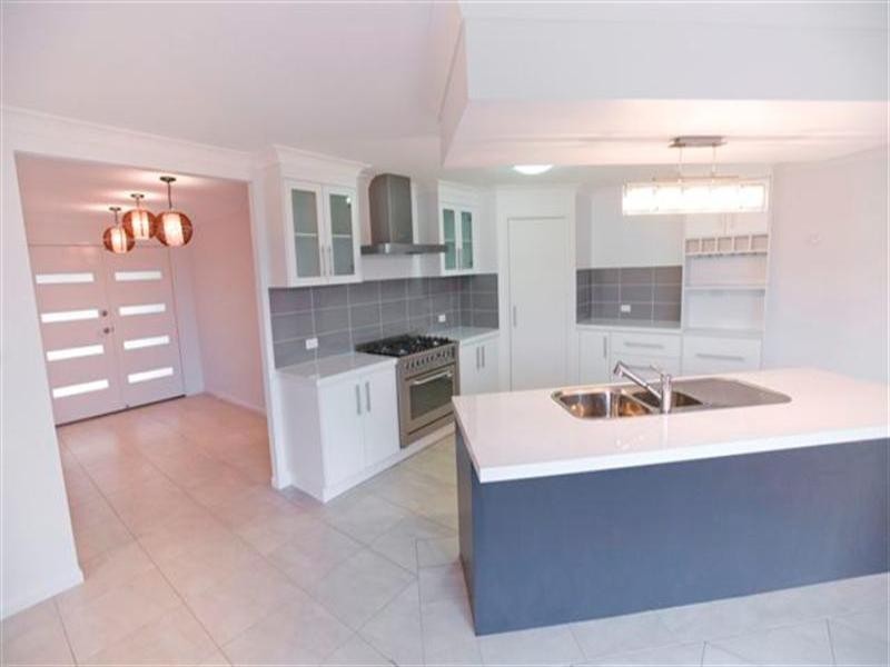 2 Bryce Court, Gracemere QLD 4702