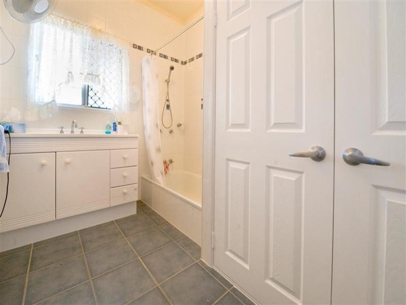 6 Kennedy Street, The Range QLD 4700