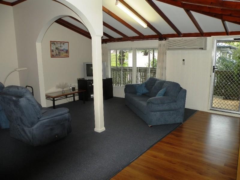 27 Mary Street, The Range QLD 4700