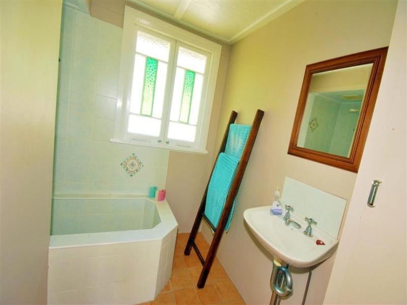 16 Flynn Street, Wandal QLD 4700