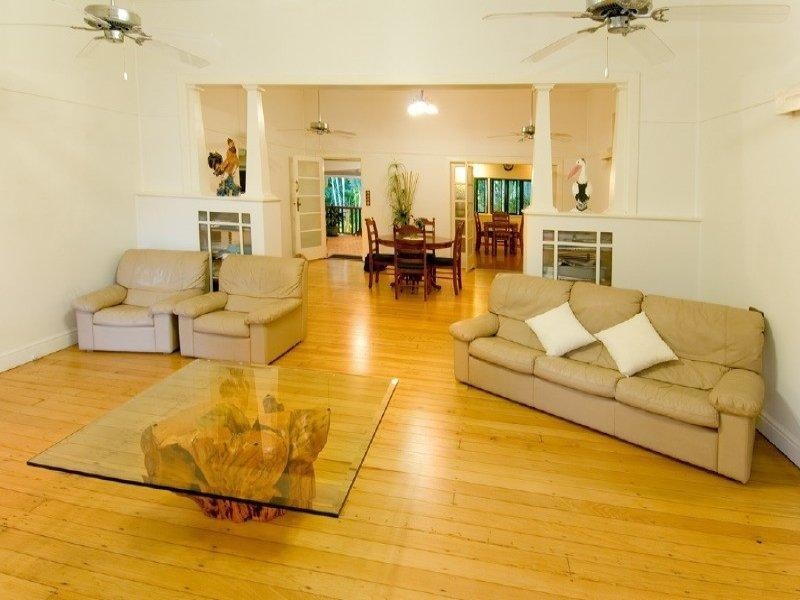 36 OSWALD Street, Allenstown QLD 4700