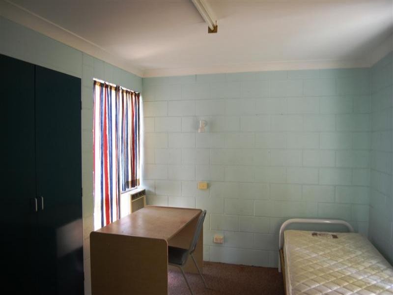 18 Leeds Avenue, Kawana QLD 4701