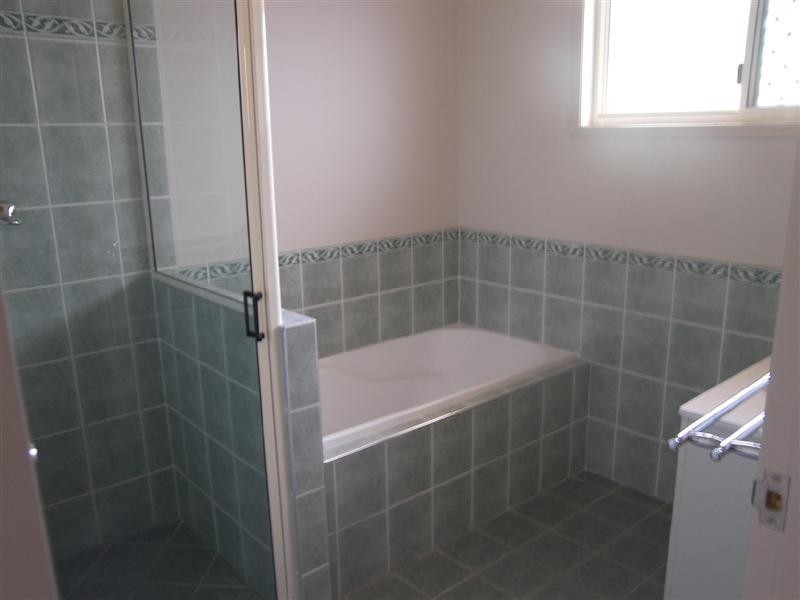 18 SEDBOROUGH Street, The Range QLD 4700