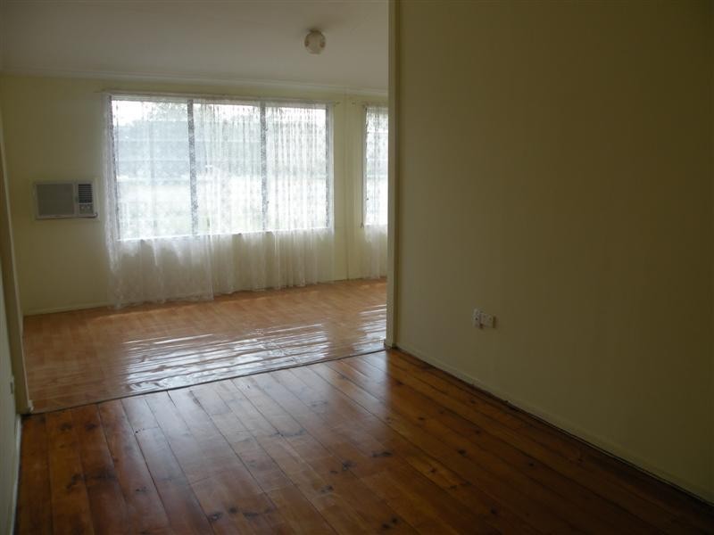 4 WOOD Street, Depot Hill QLD 4700