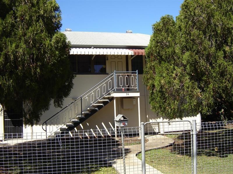 16 MEDCRAF Street, Park Avenue QLD 4701