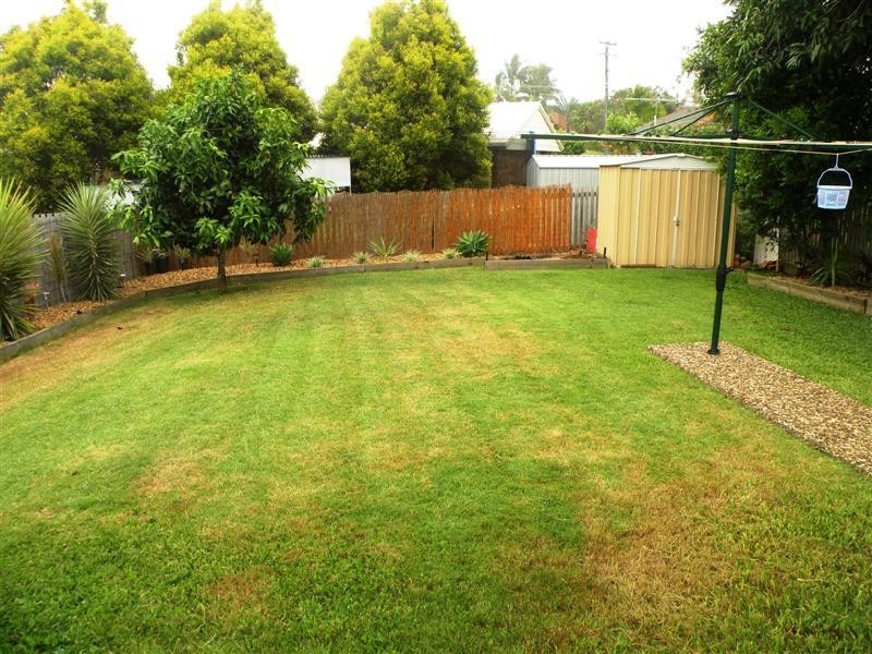 27A Van Haeren Street, Kawana QLD 4701