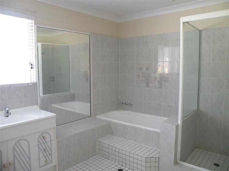 119 Julie Ann Drive, Glendale QLD 4711