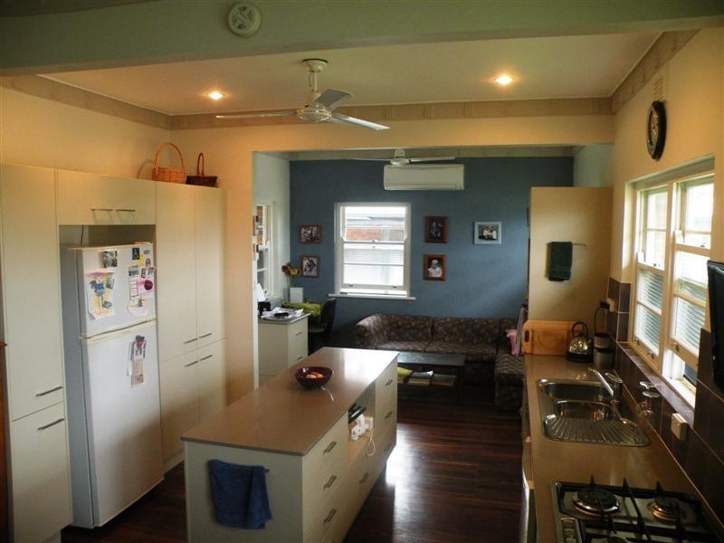 2 Dagmar Street, The Range QLD 4700