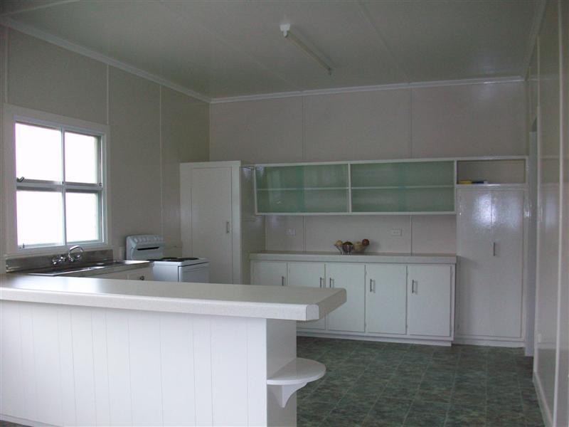 11 BOWEN Terrace, The Range QLD 4700