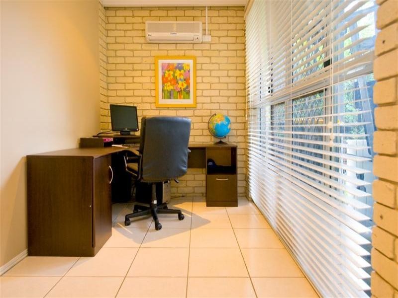 4 Whiteley Street, Frenchville QLD 4701