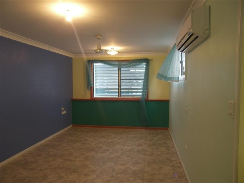 3 TUCKER Street, Berserker QLD 4701