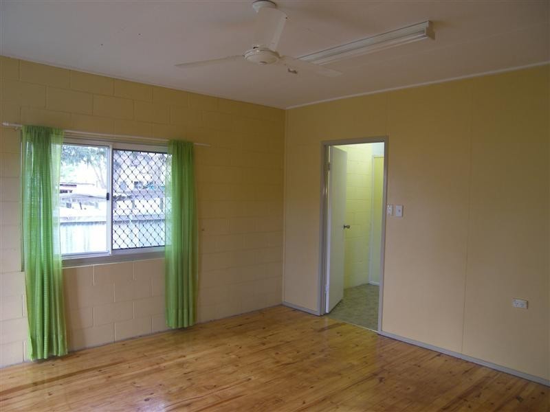 3 TUCKER Street, Berserker QLD 4701