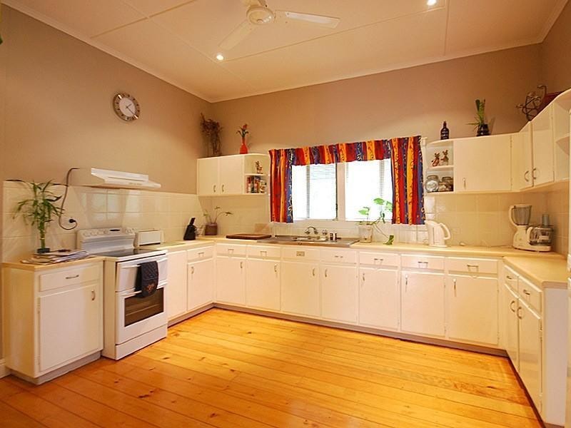 21 SPENCER Street, The Range QLD 4700