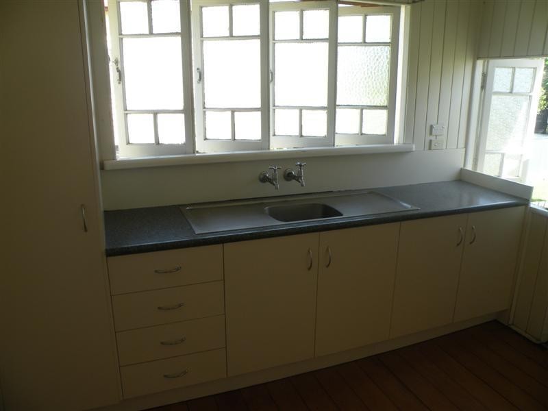 5 Lloyd Street, Park Avenue QLD 4701