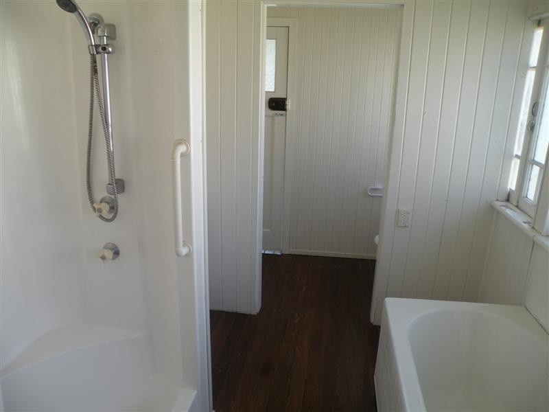 5 Lloyd Street, Park Avenue QLD 4701