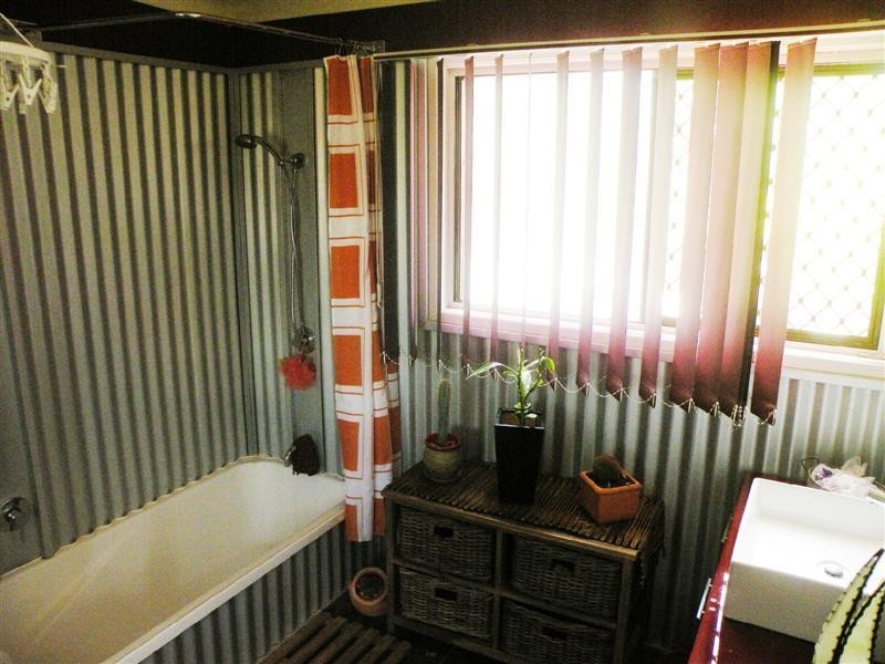 88 West Street, The Range QLD 4700