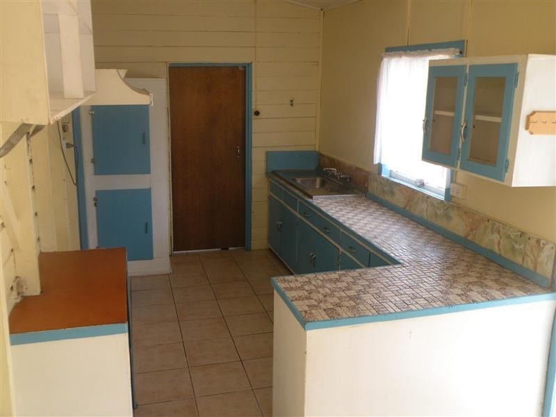 37 Caroline Street, Rockhampton QLD 4700