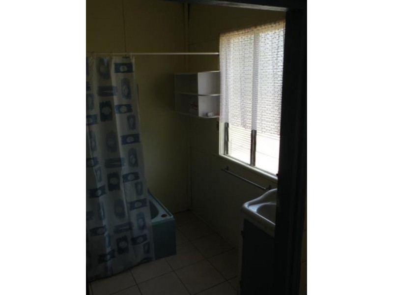 37 Caroline Street, Rockhampton QLD 4700