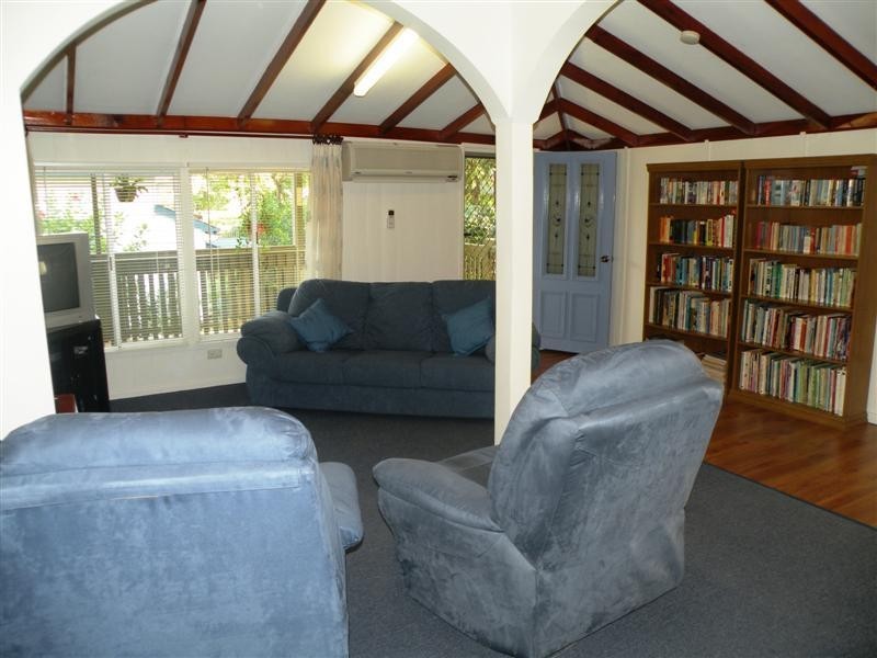 27 Mary Street, The Range QLD 4700