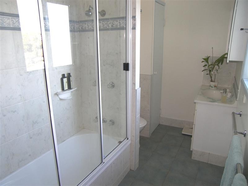 3 Bowen Terrace, The Range QLD 4700