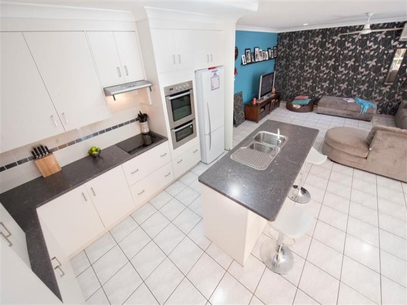 6 Jordan Close, Frenchville QLD 4701