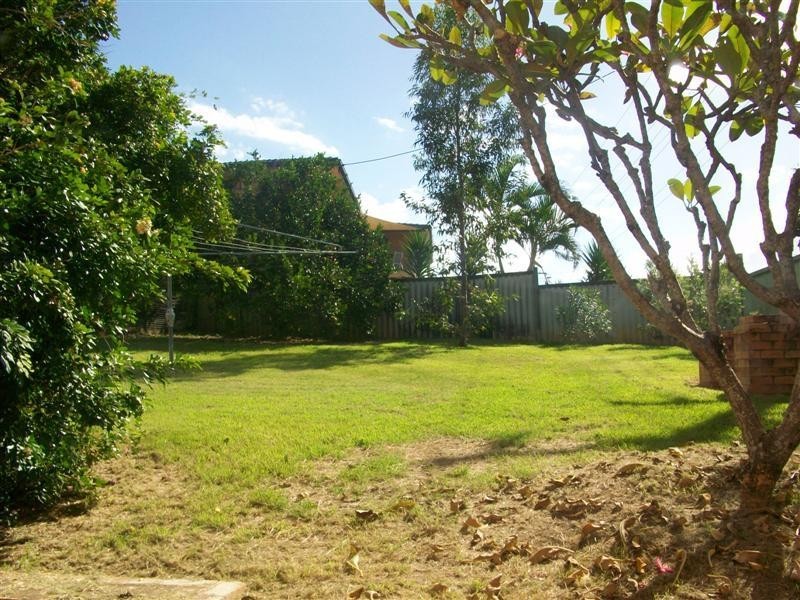 225 SCHMIDT Street, Frenchville QLD 4701