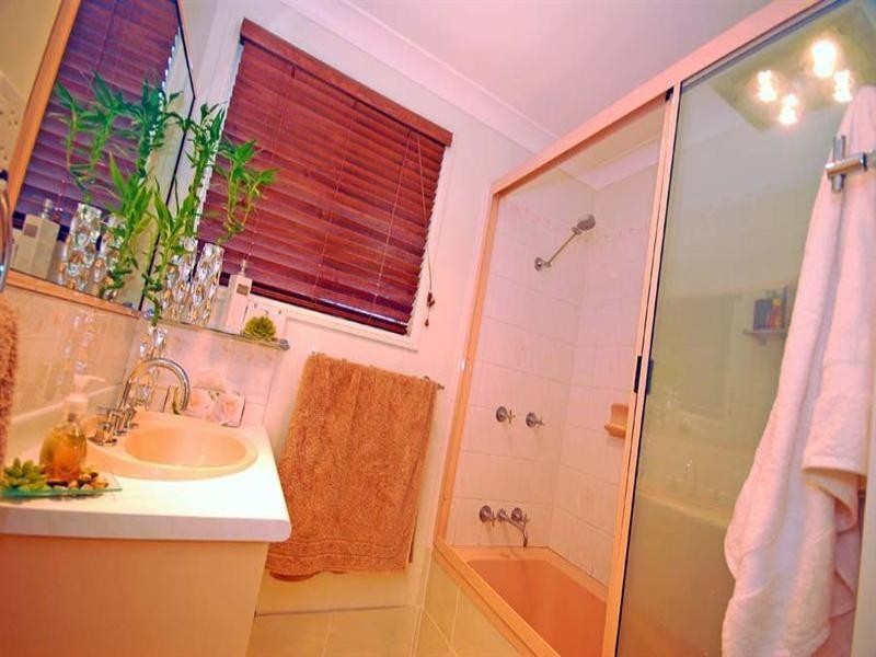 10 Machafer Street, Parkhurst QLD 4702