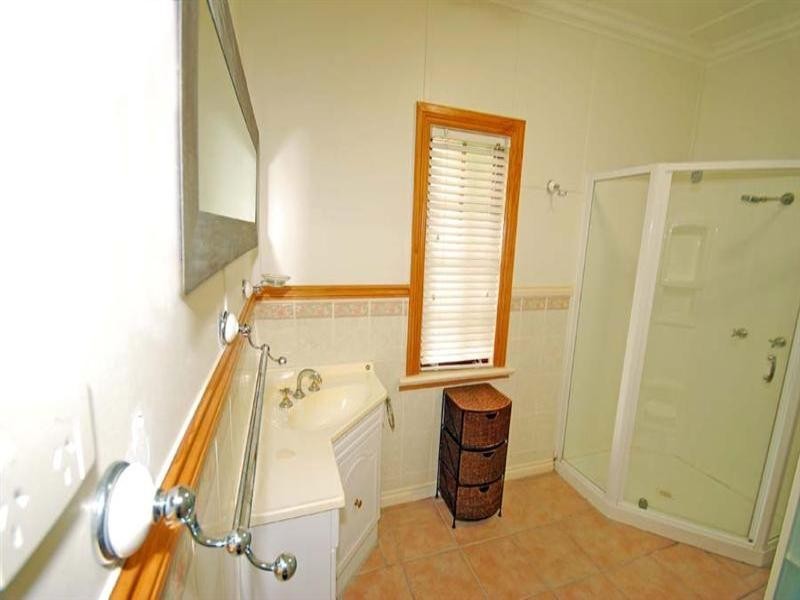 42 Jones Street, Wandal QLD 4700