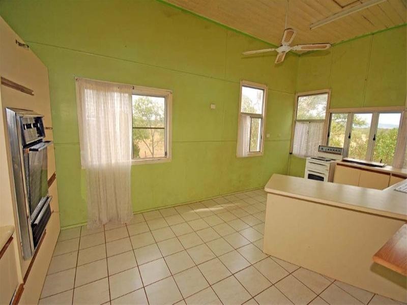 196 Lucas Street, Gracemere QLD 4702