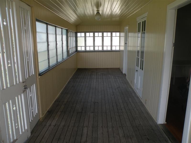 5 LLOYD Street, Park Avenue QLD 4701