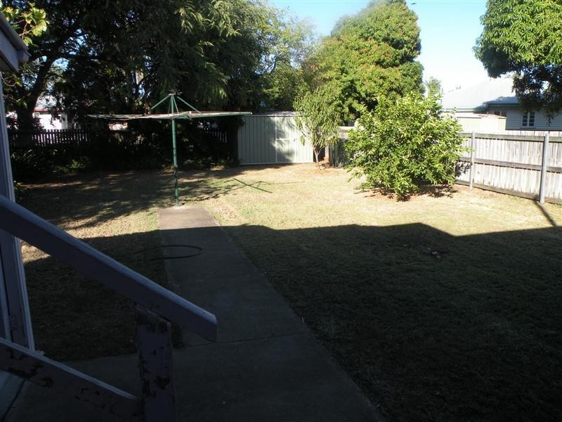 10 Cowap Street, Park Avenue QLD 4701