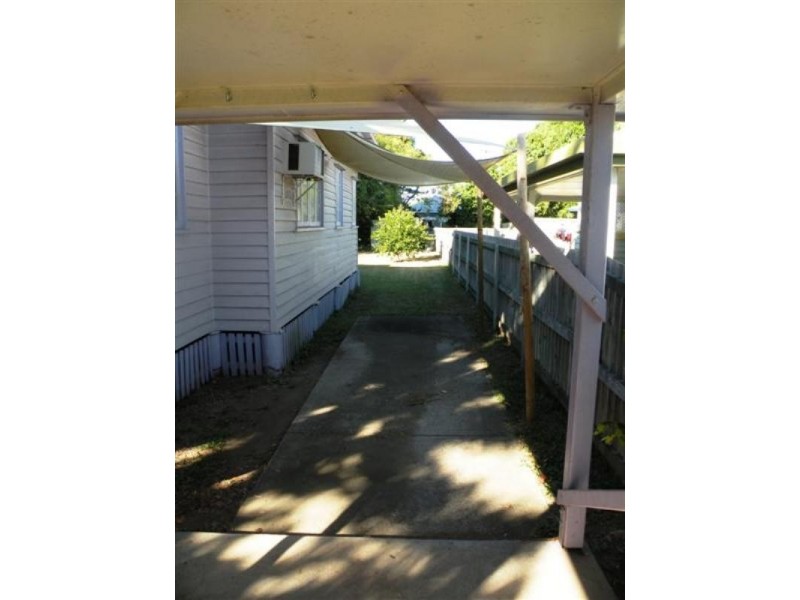 10 Cowap Street, Park Avenue QLD 4701